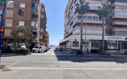 Leilighet en Torrevieja – EE8895