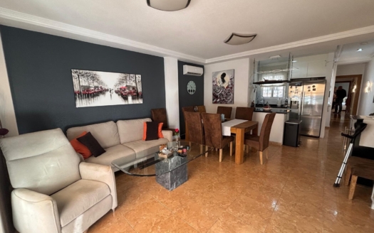 Apartment en Torrevieja – EE10647