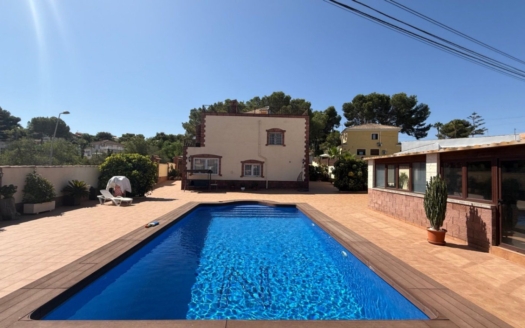 Villa en Torrevieja – EE8605