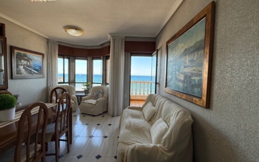 Appartement à Torrevieja – EE9055