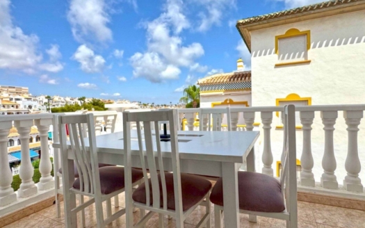 Duplex à Torrevieja – EE8546
