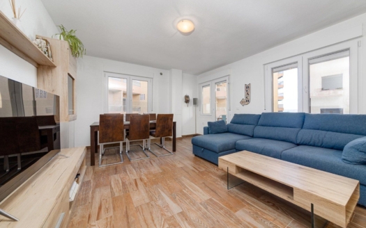 Apartamento en Torrevieja – EE8398