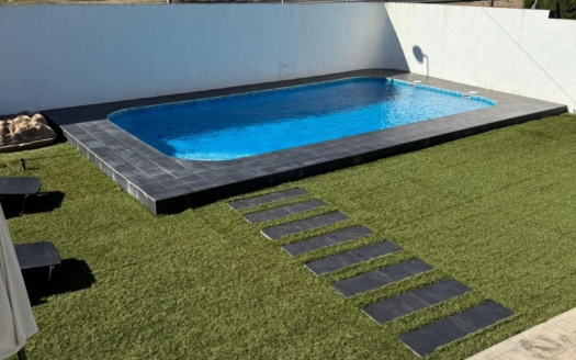 Villa à Torrevieja – EE9004