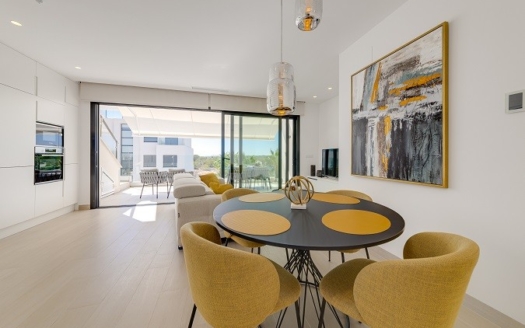 Ático en Las Colinas Golf – EE10780