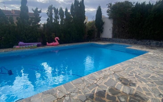 Villa en Los Balcones – EE9794