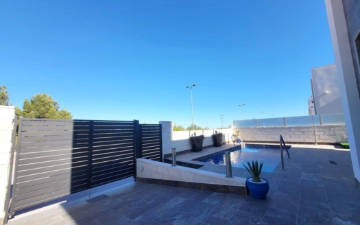 Villa en Orihuela Costa – EE9001