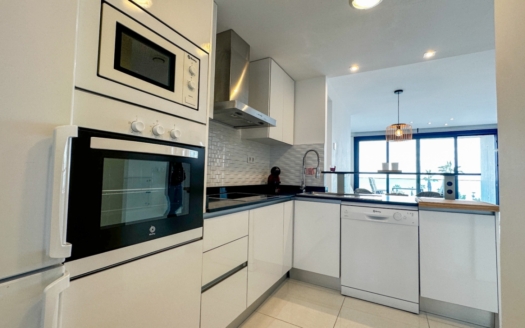 Apartment en Torrevieja – EE10699