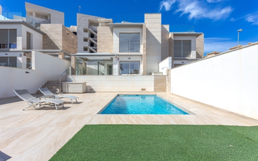Villa en Orihuela Costa – EE10623