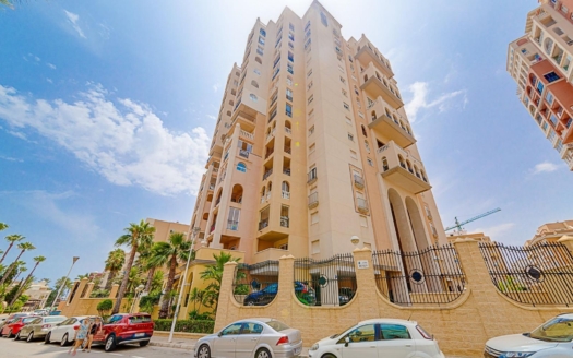 Apartamento en Torrevieja – EE8715