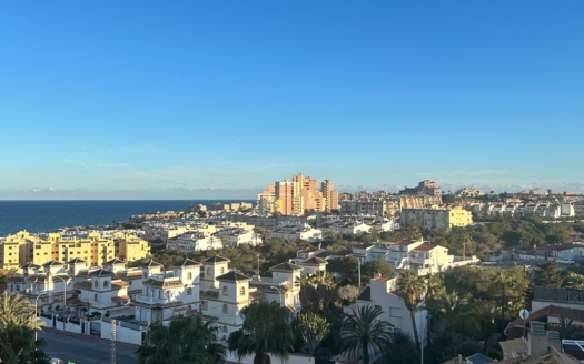 Ático en Torrevieja – EE9002
