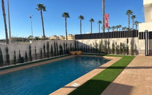 Villa à Ciudad Quesada – EE8255