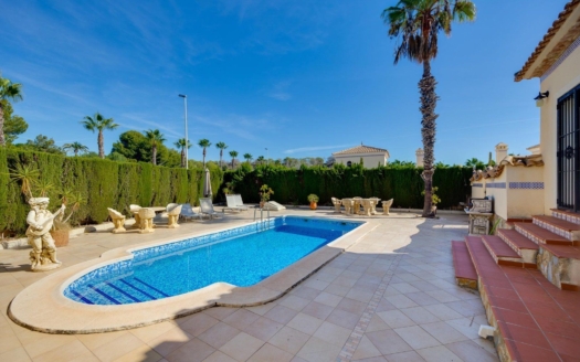 Villa à Orihuela Costa – EE9387