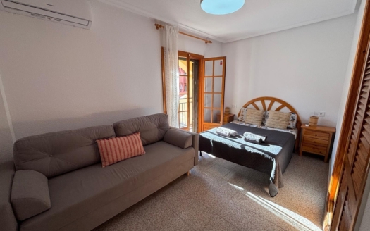 Apartamento en Torrevieja – EE10073