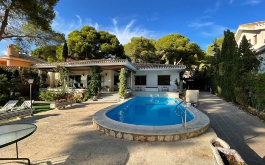 Villa en Campoamor – EE8933
