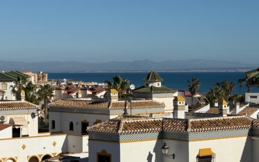 Bungalow à Torrevieja – EE8664