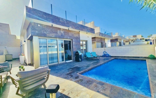 Villa à Villamartin – EE9675