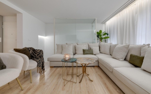 Apartamento en Torrevieja – EE8781