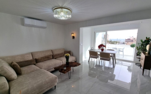 Apartment en Torrevieja – EE10508