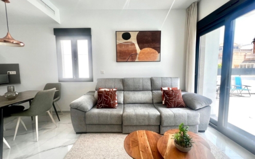 Villa à Torrevieja – EE9881