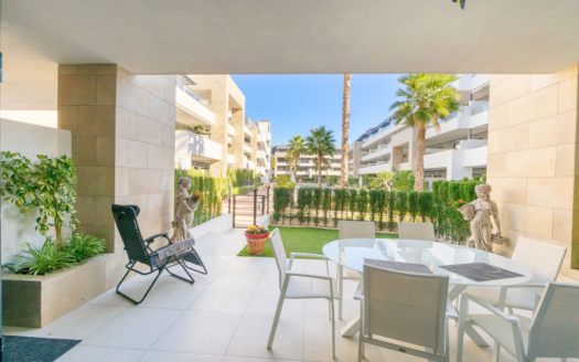 Apartment en Playa Flamenca – EE10601