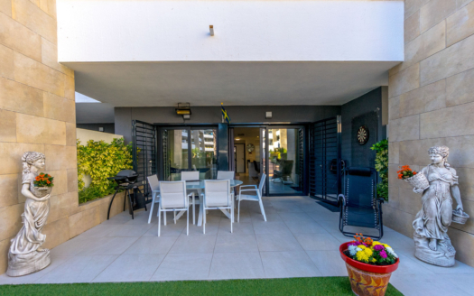 Apartment en Playa Flamenca – EE10601