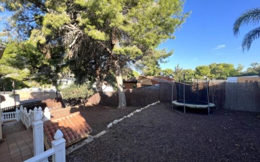 Villa en Torrevieja – EE9445