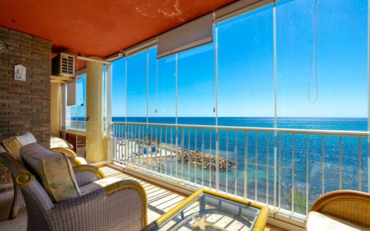 Apartment en Torrevieja – EE10038