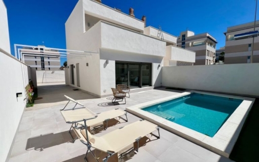 Villa à Orihuela Costa – EE8272