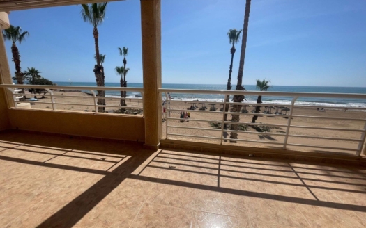 Apartment en Torrevieja – EE9019