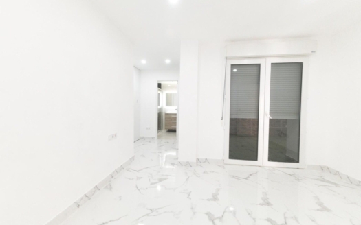 Appartement à Torrevieja – EE9250