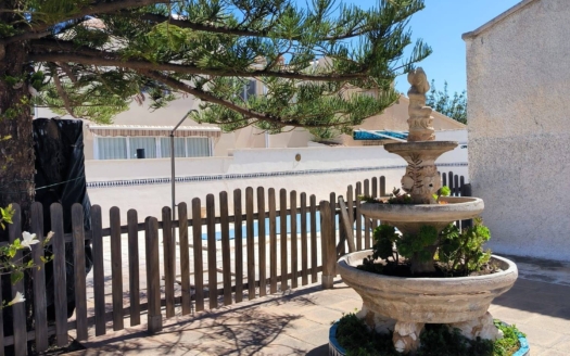 Maison de Ville à Orihuela Costa – EE8924