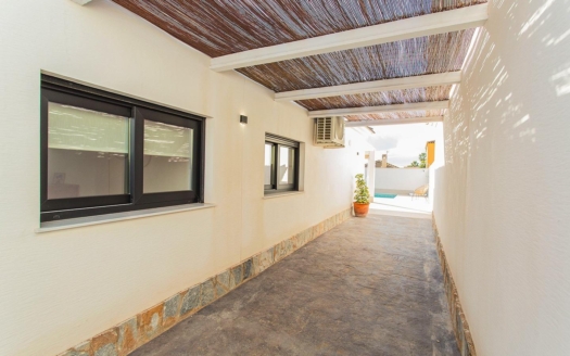 Town House i Torrevieja – EE8983