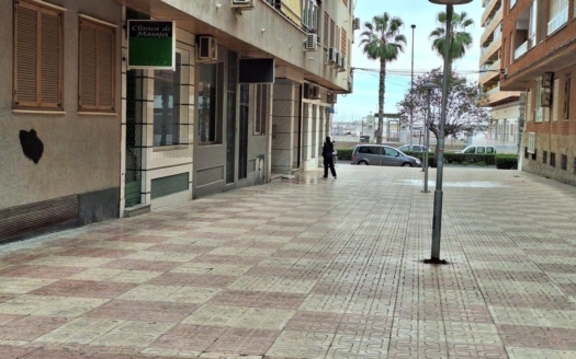 Apartamento en Torrevieja – EE8390