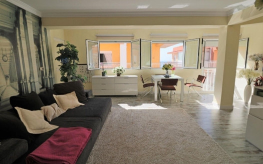 Penthouse en Torrevieja – EE9666