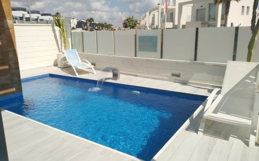 Villa en Orihuela Costa – EE9736