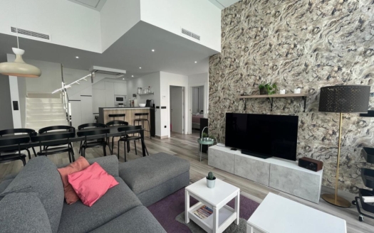 Villa en Los Balcones – EE9712