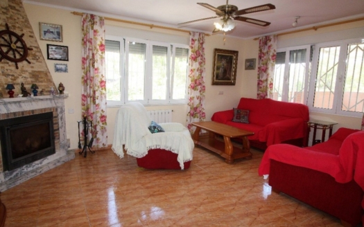 Villa en Torrevieja – EE9646