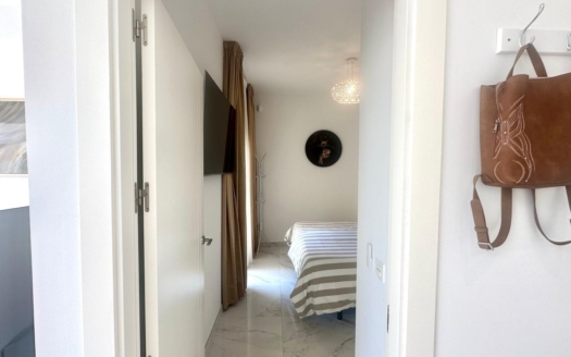 Villa en Torrevieja – EE9051