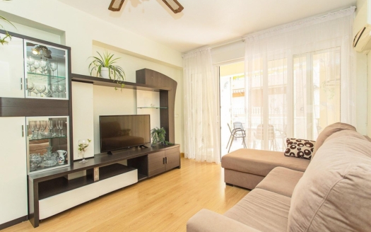 Apartamento en Torrevieja – EE8645