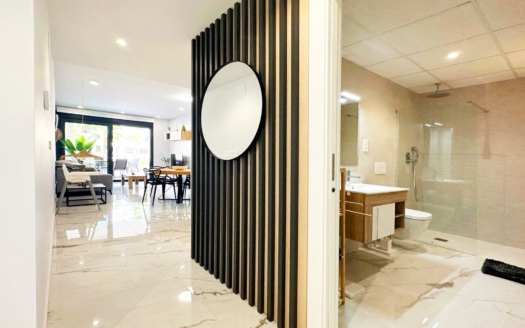 Apartment en Torrevieja – EE8269