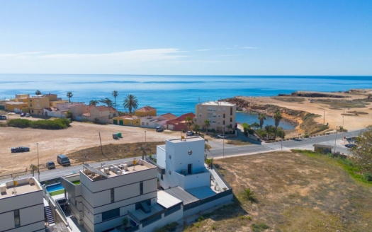 Villa i Torrevieja – EE8883