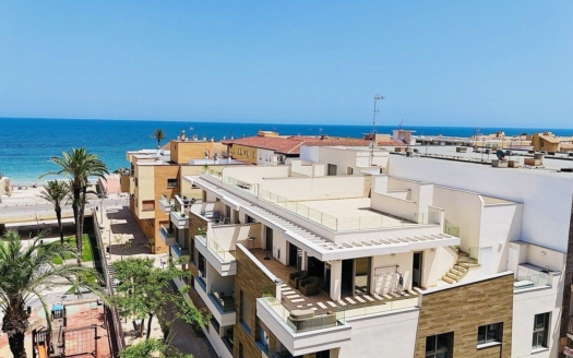 Penthouse en Torre de La Horadada – EE8685