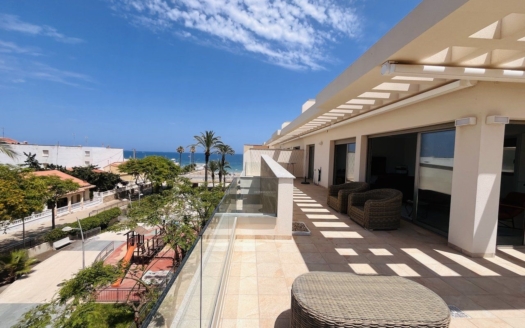 Penthouse en Torre de La Horadada – EE8685