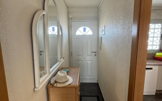 Apartment en Torrevieja – EE8659