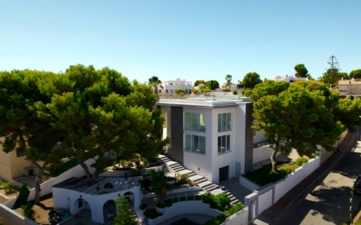 Town House en Torrevieja – EE10190