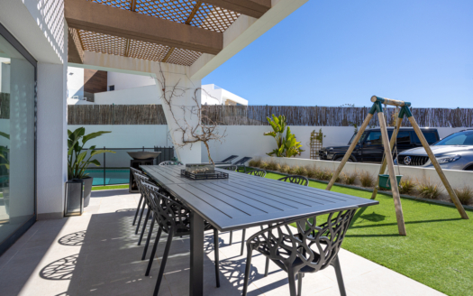 Villa en Ciudad Quesada – EE10100