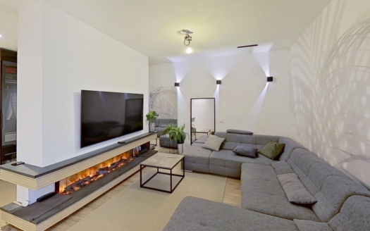 Villa en Torrevieja – EE8434