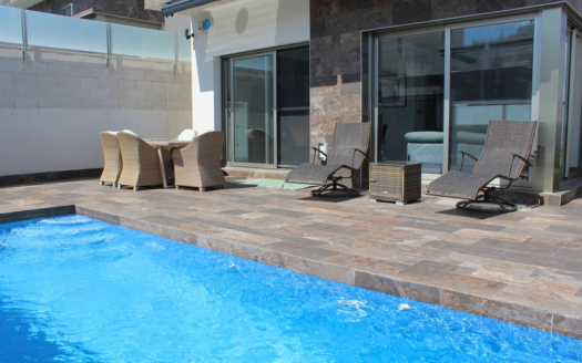 Villa en Orihuela Costa – EE10409