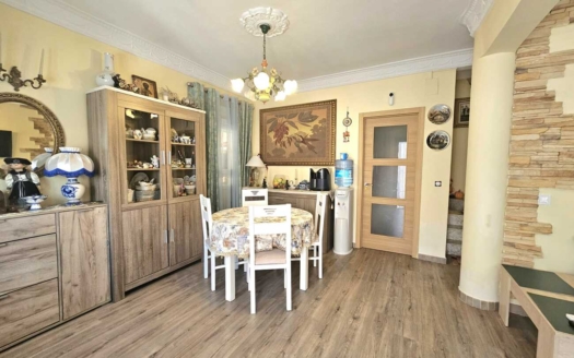 Villa à Torrevieja – EE9251