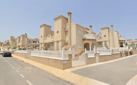 Villa en Villamartin – EE9391